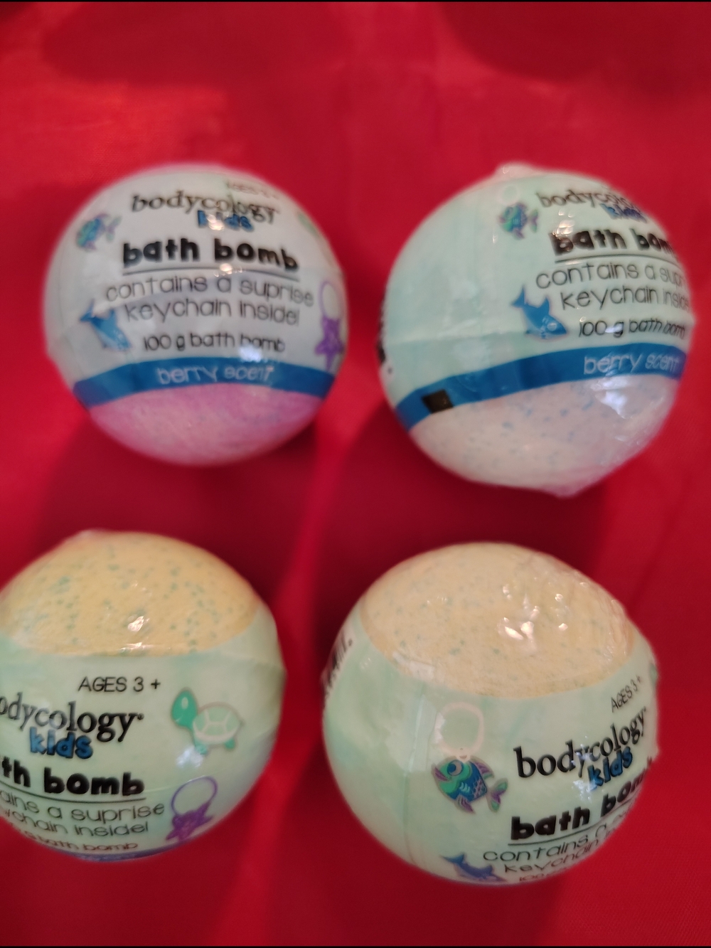 Berry Scent Bath Bombs (4) - Assorted Pastel Colors